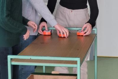 Projekty s roboty Edison