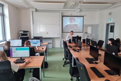 „Cvičíme hrou" - vytváření učebních materiálů (jaro 2025)