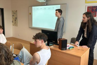Games in English (jaro 2025)