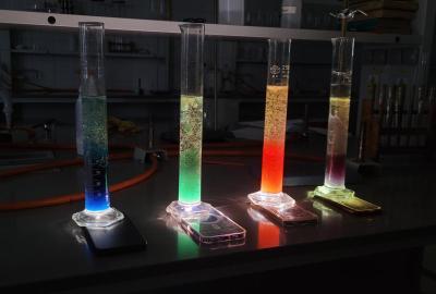 Chemie jinak aneb Zábavné laborky (jaro 2025)