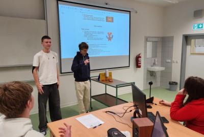 Projekty s roboty Edisony