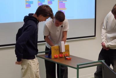 Projekty s roboty Edisony