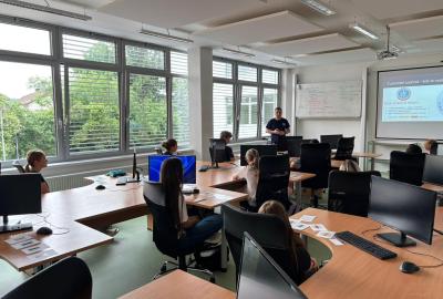 Kde domov můj: Jak se neztratit v Ústí ani v digitálním světě (jaro 2026)