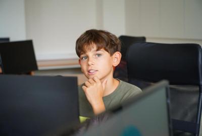 Aula, odborné učebny, laboratoře a školní minipivovar
