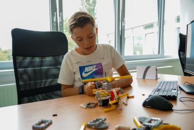 Aula, odborné učebny, laboratoře a školní minipivovar