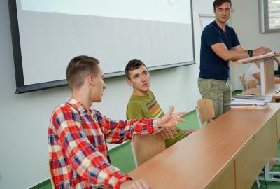 Aula, odborné učebny, laboratoře a školní minipivovar