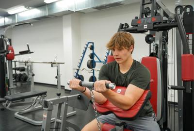 Tělocvičny, sportoviště a posilovna